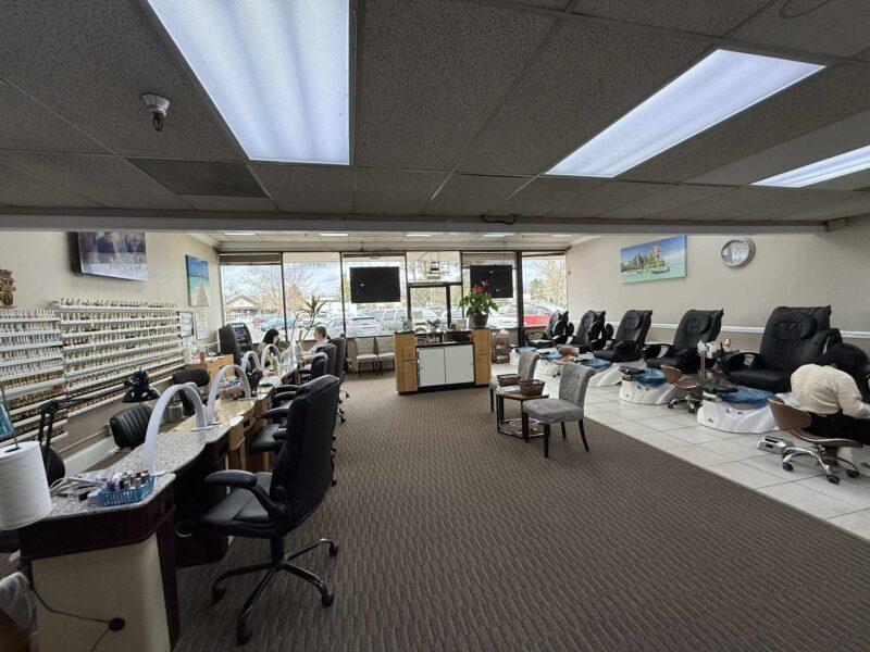 Tiệm Nail ở Forest Grove, OR