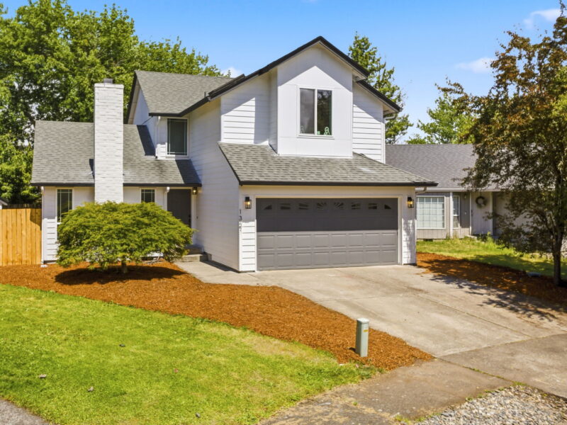 1321 SE 159TH AVE Vancouver, WA 98683